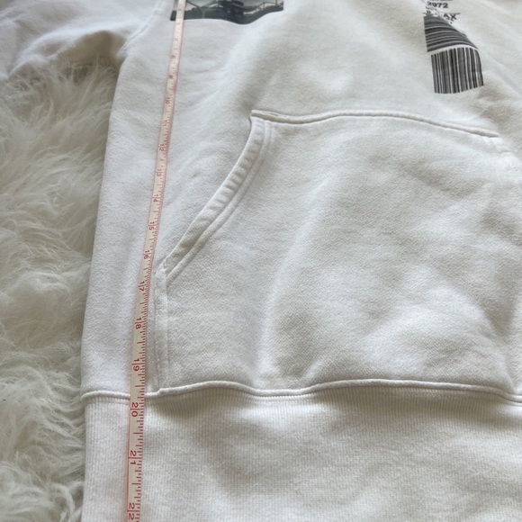 TNA pullover hoodies - Picture 5 of 6